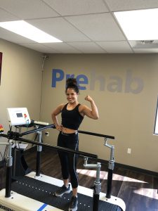 Paulina treadmill flexing